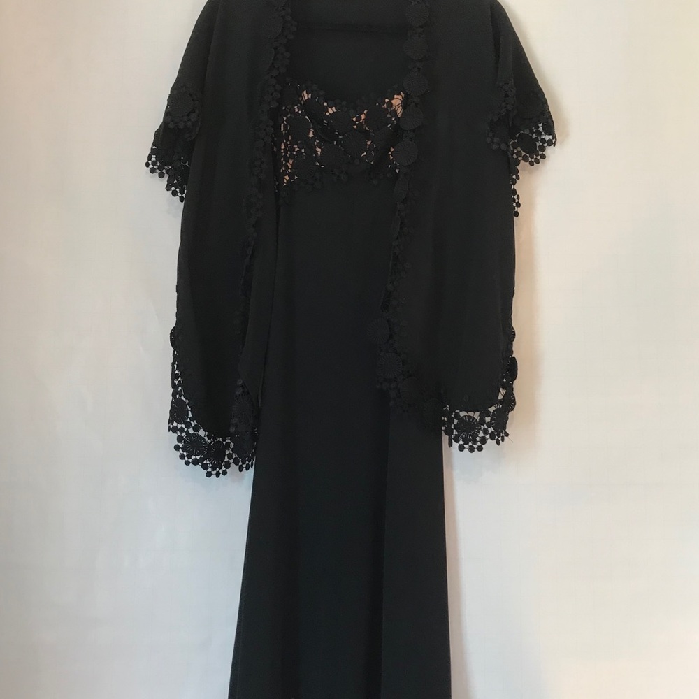 Cocktail dress w/ matching shawl